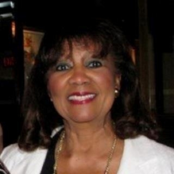 Meet your Posher, Helen - Picture 1 of 1